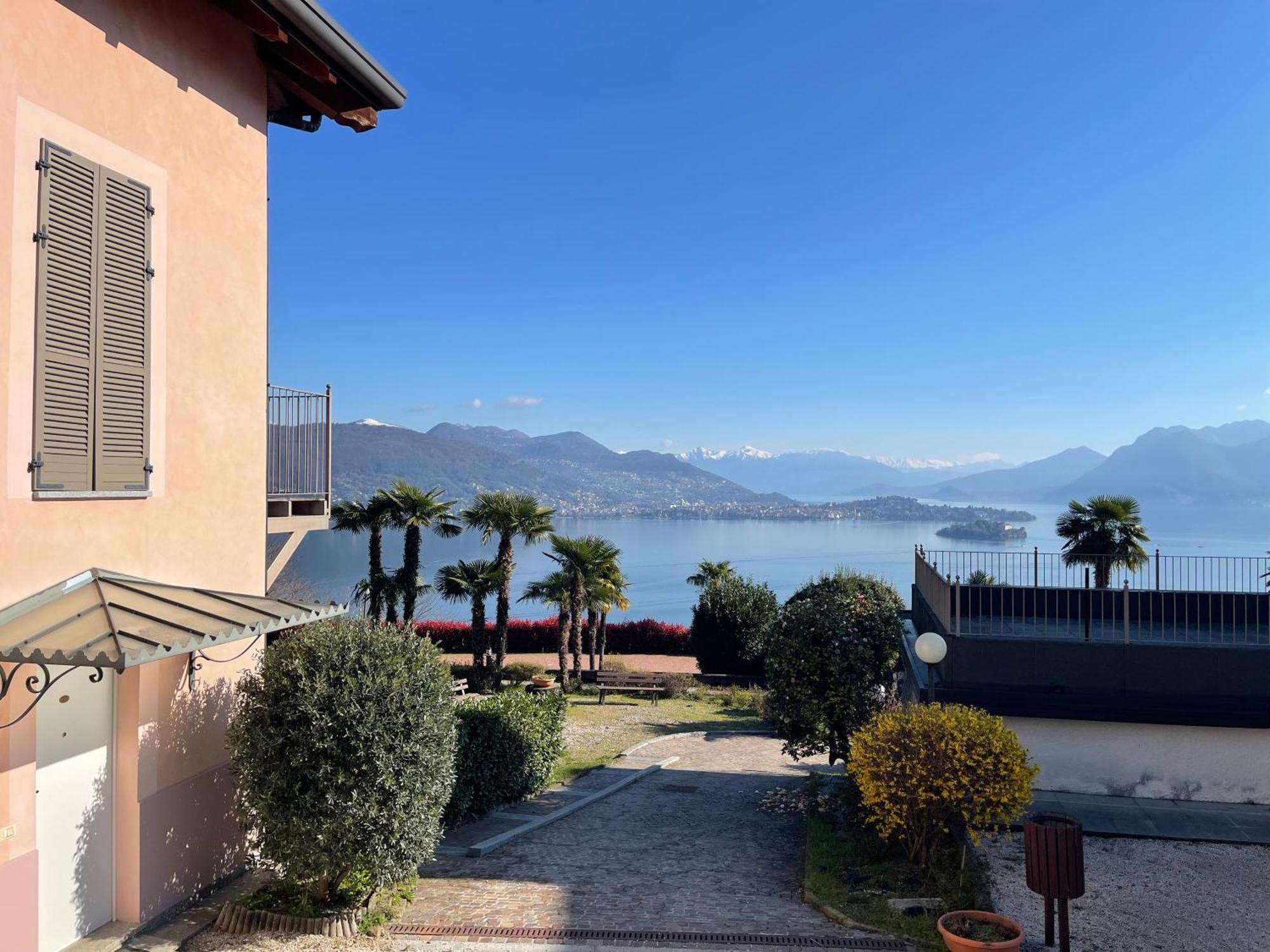 Rossana Apartment Lago Maggiore Baveno Exterior photo