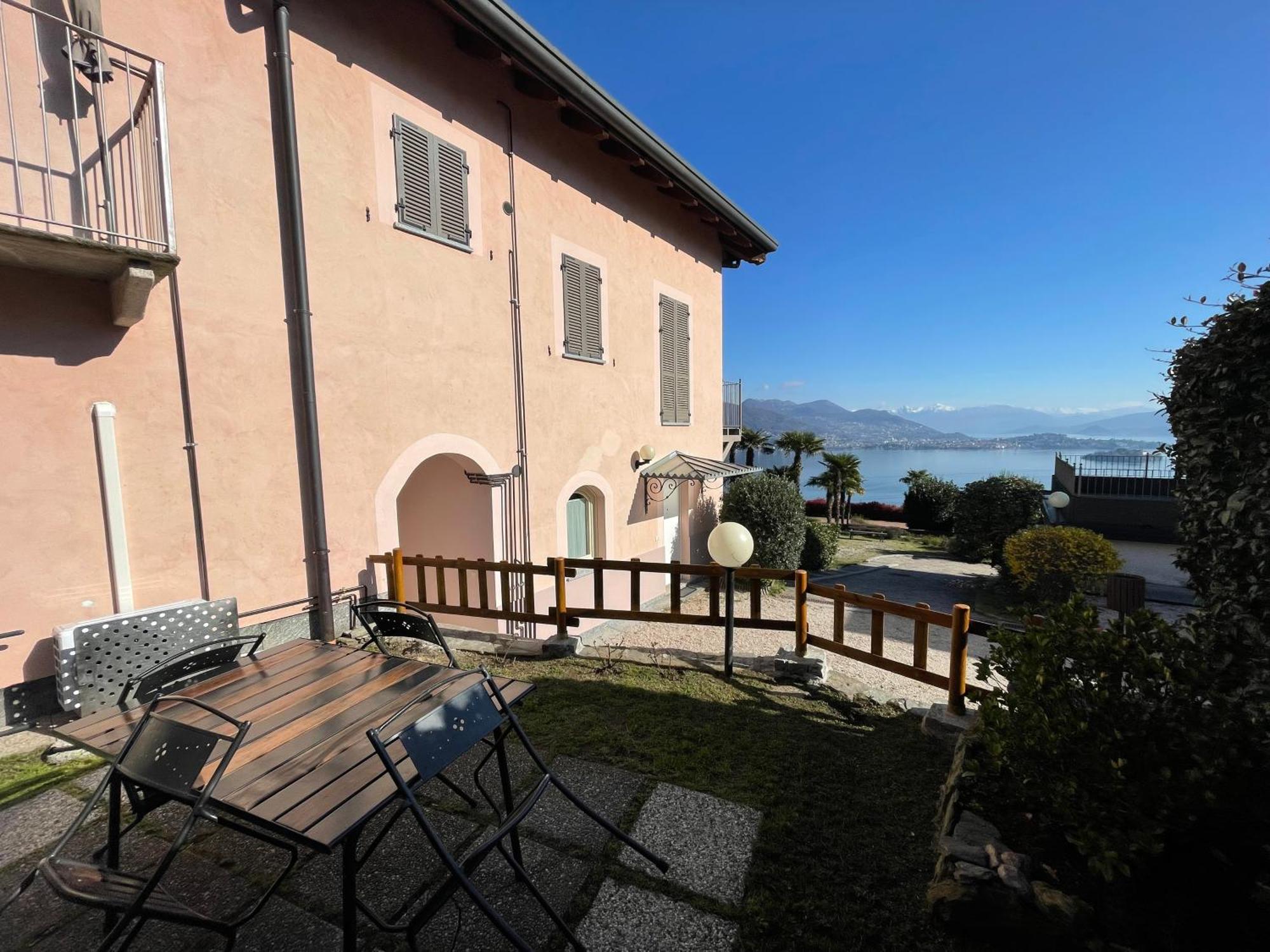 Rossana Apartment Lago Maggiore Baveno Exterior photo